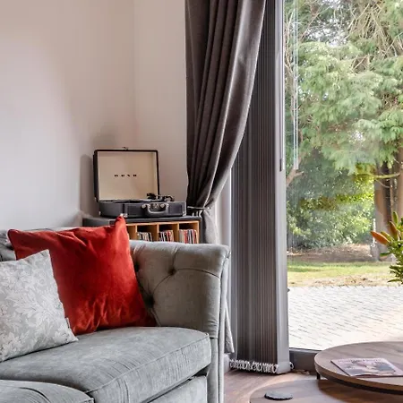1 Bed In Oc-w30527 Ferienhaus